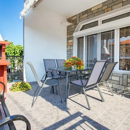 Dom wakacyjny Morfoula 's House