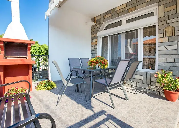 Сasa de vacaciones Morfoula 's House