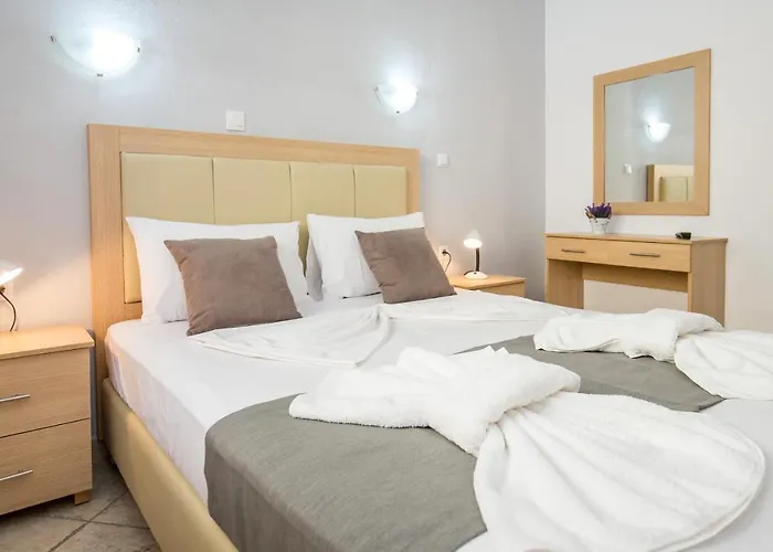 Morfoula 's House * Potos